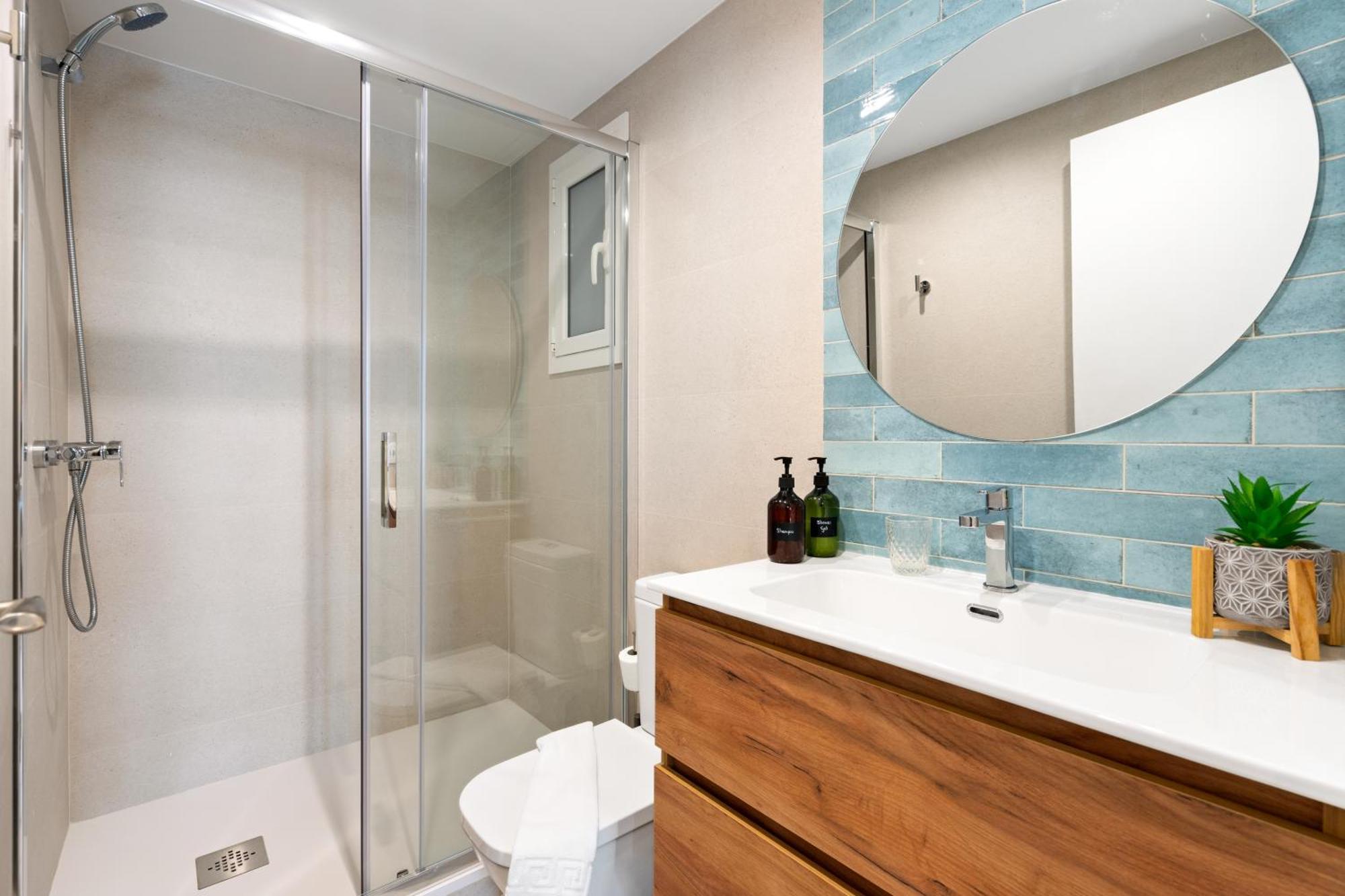 Lodging Apartments Beach Studio P1 Барселона Экстерьер фото