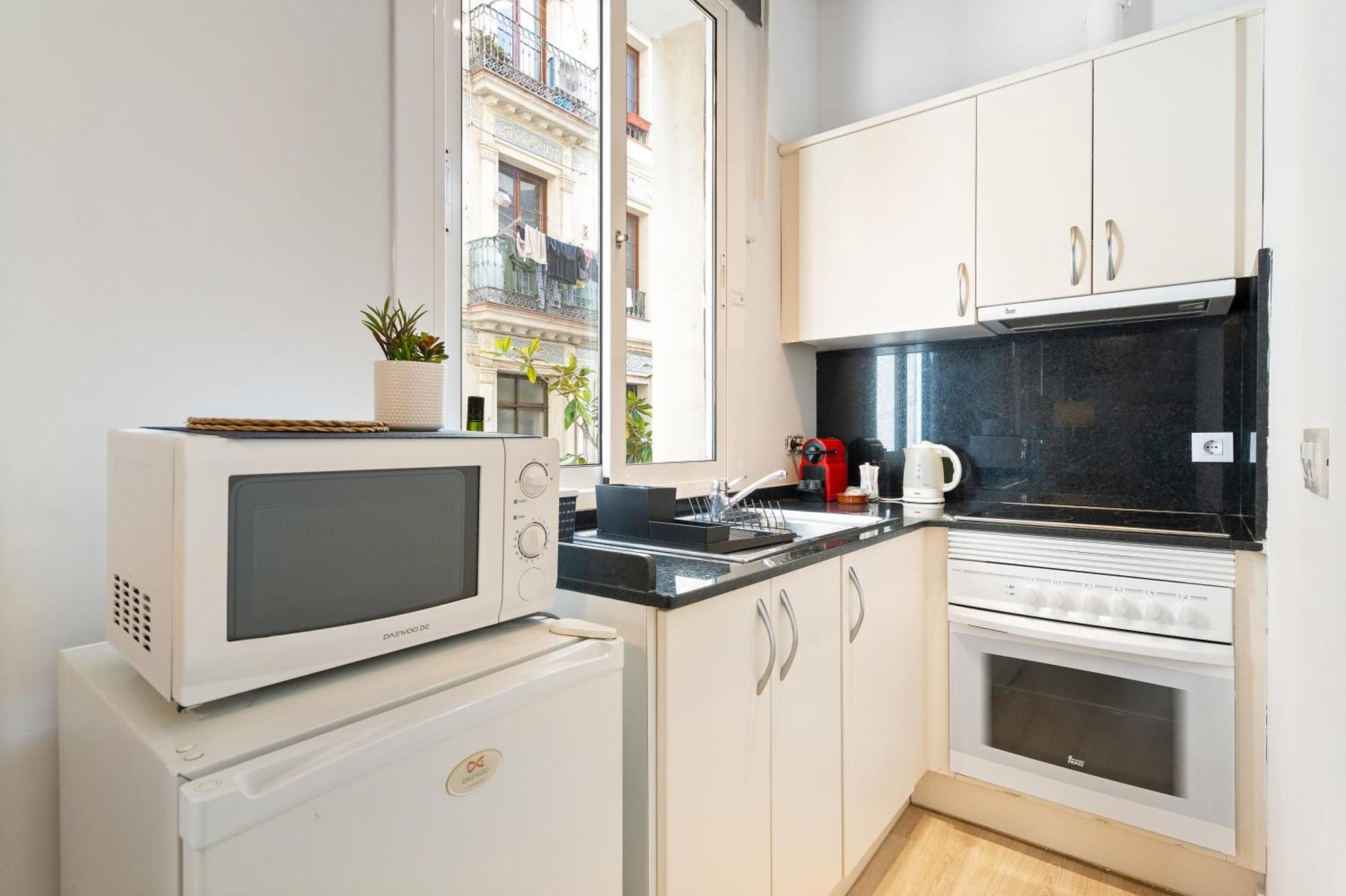 Lodging Apartments Beach Studio P1 Барселона Экстерьер фото